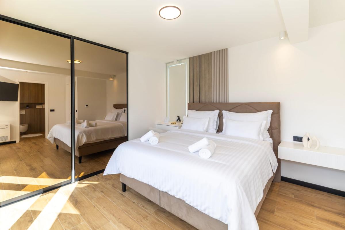 Ekskluzivan trosoban stan s privatnim vrtom – Zadar, Borik (184 m²)