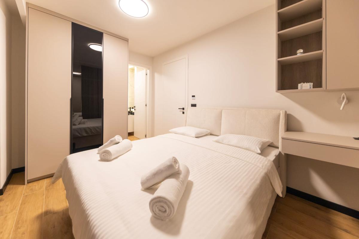 Luksuzan trosoban stan s velikim terasama i liftom – Zadar, Borik (174 m²)