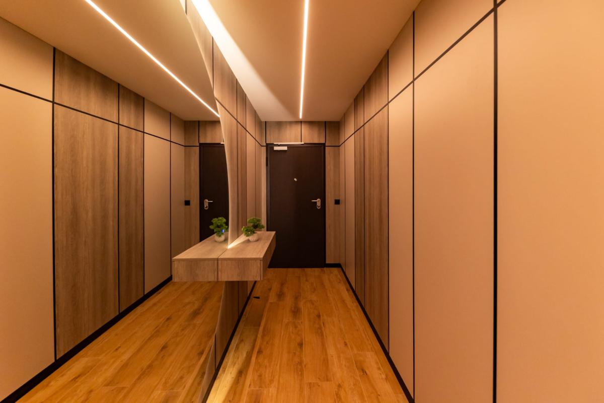 Spektakularan luksuzni penthouse s krovnom terasom i infinity bazenom – Zadar, Borik (239 m²)